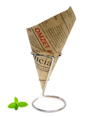 Paper Chip Cone / Financial Times BIO / 40 cones